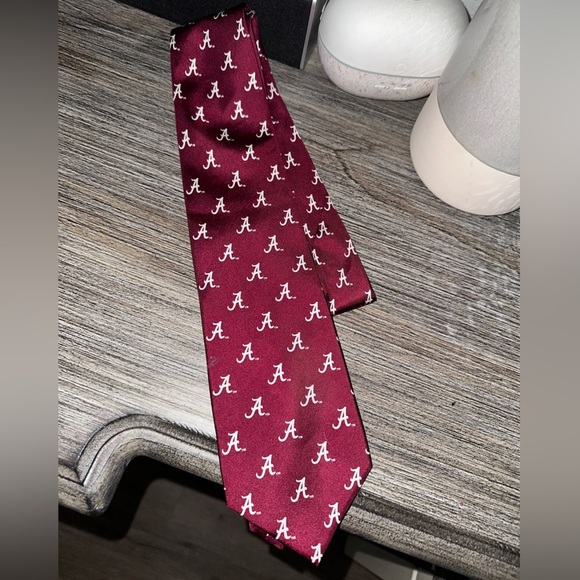 Classic Other - Alabama Crimson Tide Tie NWT